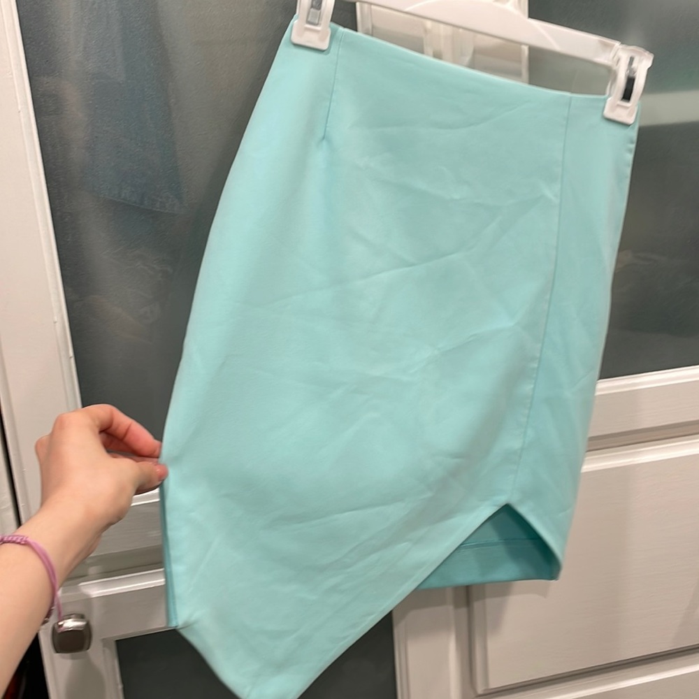 Bebe baby blue skirt size 0